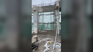 자체 추진 크롤러 와이어 톱
