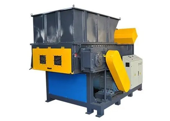 Single Shaft Waste Plastic Shredding And Recycling Shredder Machine For Sale