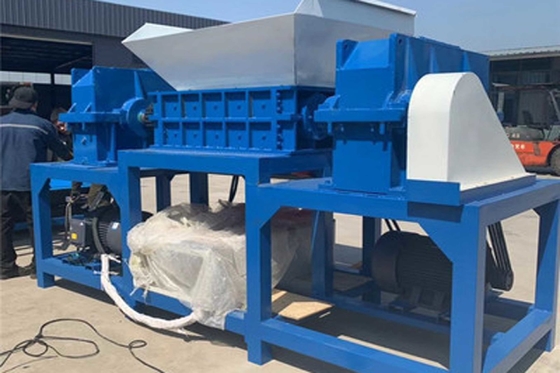 HT800 Model Waste Recycling Shredder Machine For Waste Tyre Recycling