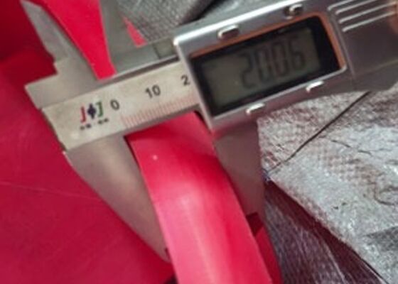 우레탄 컨베이어 스커트 스트립 고탄성 골재 컨베이어 벨트 보호